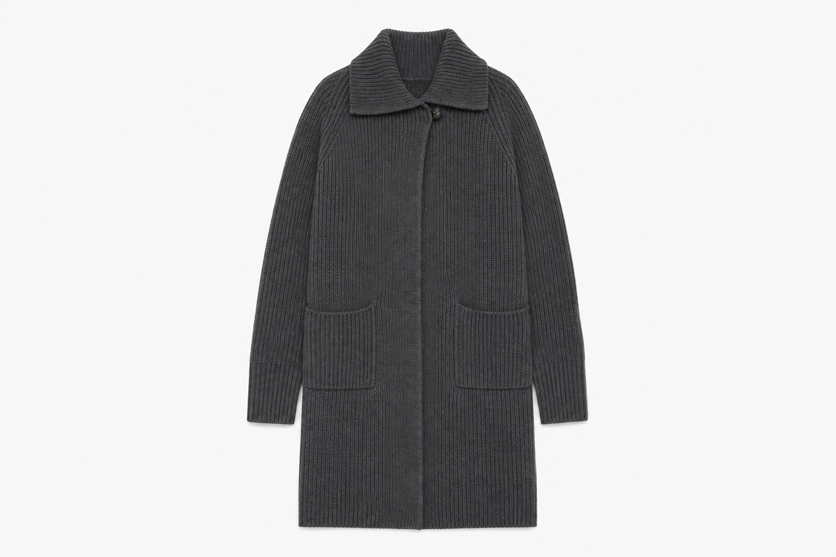 The Shawl Cardigan: Why It Replaces the Coat This Season