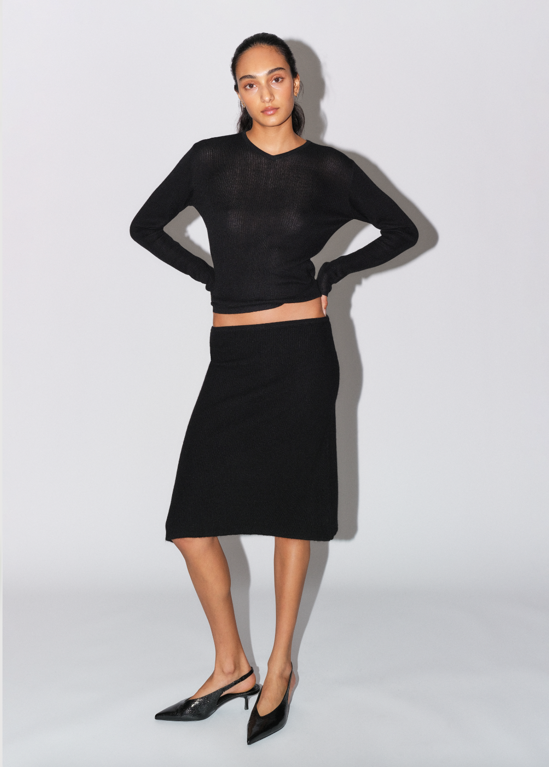 Second-skin long sleeve v-neck top