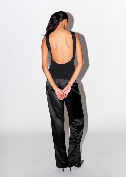 Open back boatneck viscose top