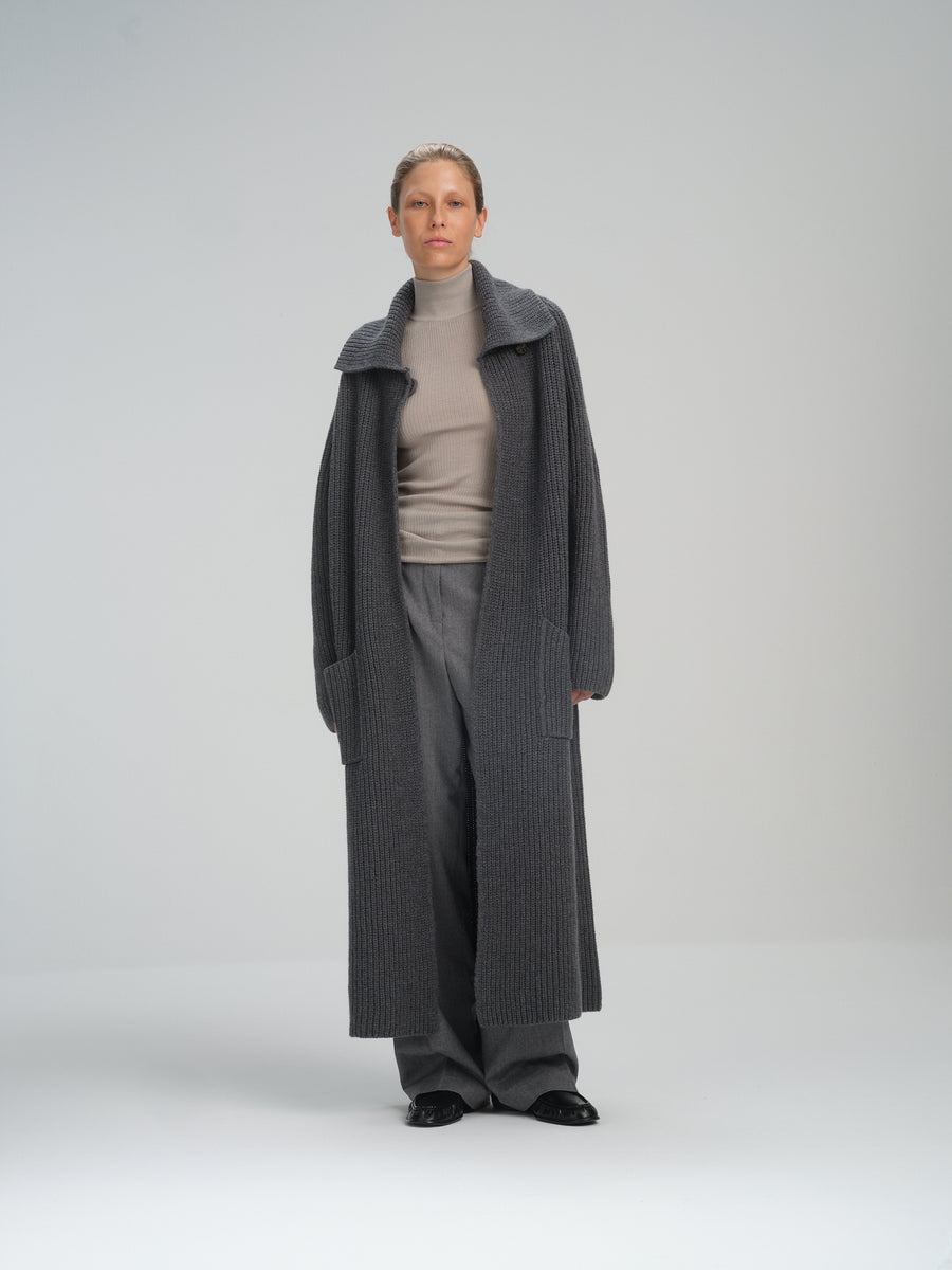 Long Cardigan Catherine in Grey wool