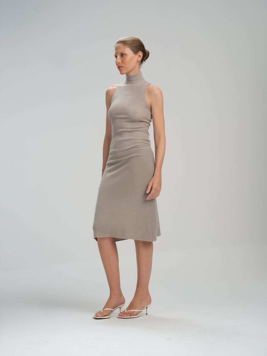 A-line cashmere skirt in pale grey