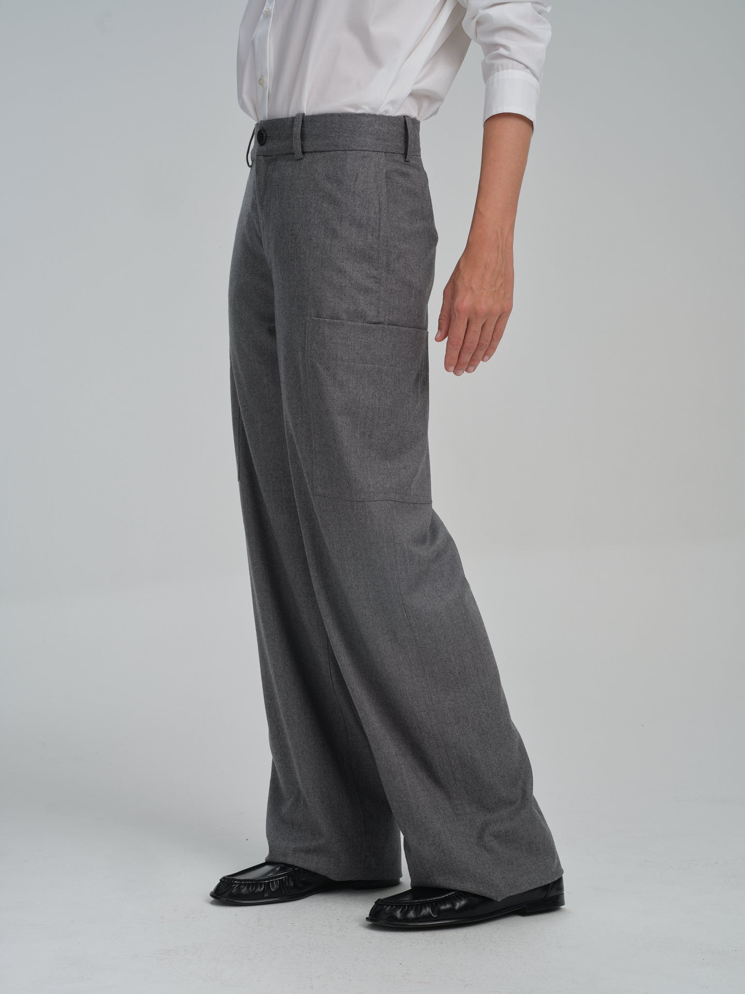Cargo Pants in grey flannel
