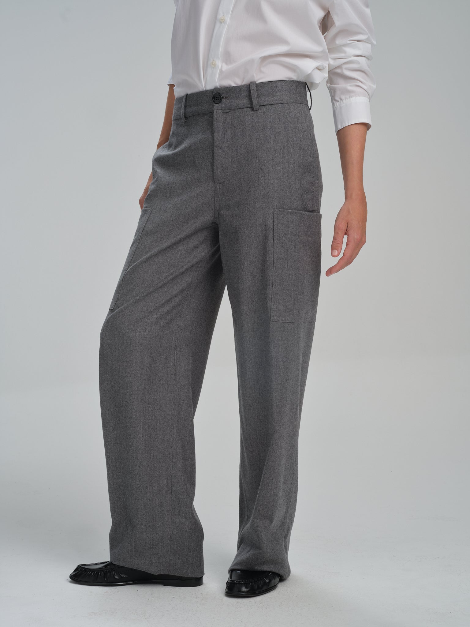 Cargo Pants in grey flannel