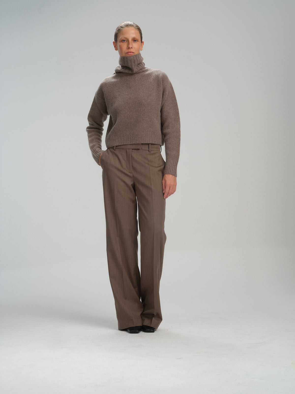 Pants Hirla in Pale Brown herringbone wool