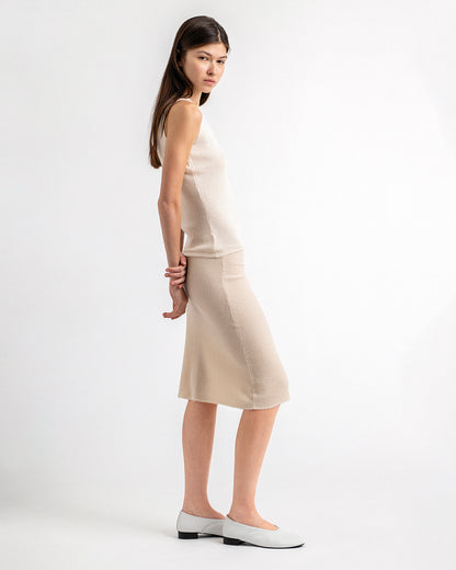 Second-skin V-neck tank top in cream