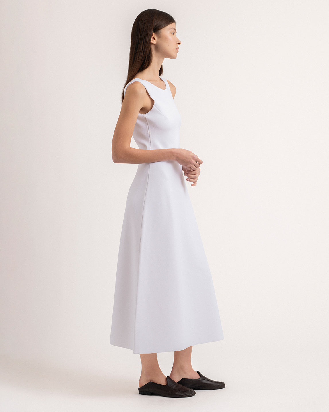 Open back viscose dress