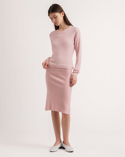 A-line cashmere skirt in pale pink